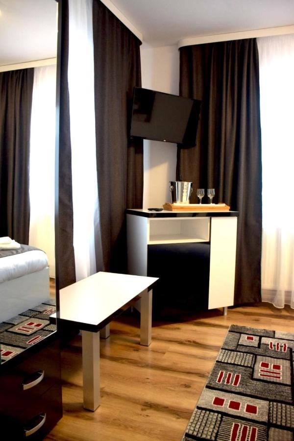 Ferienwohnung Casa Sonya Aninoasa Exterior foto