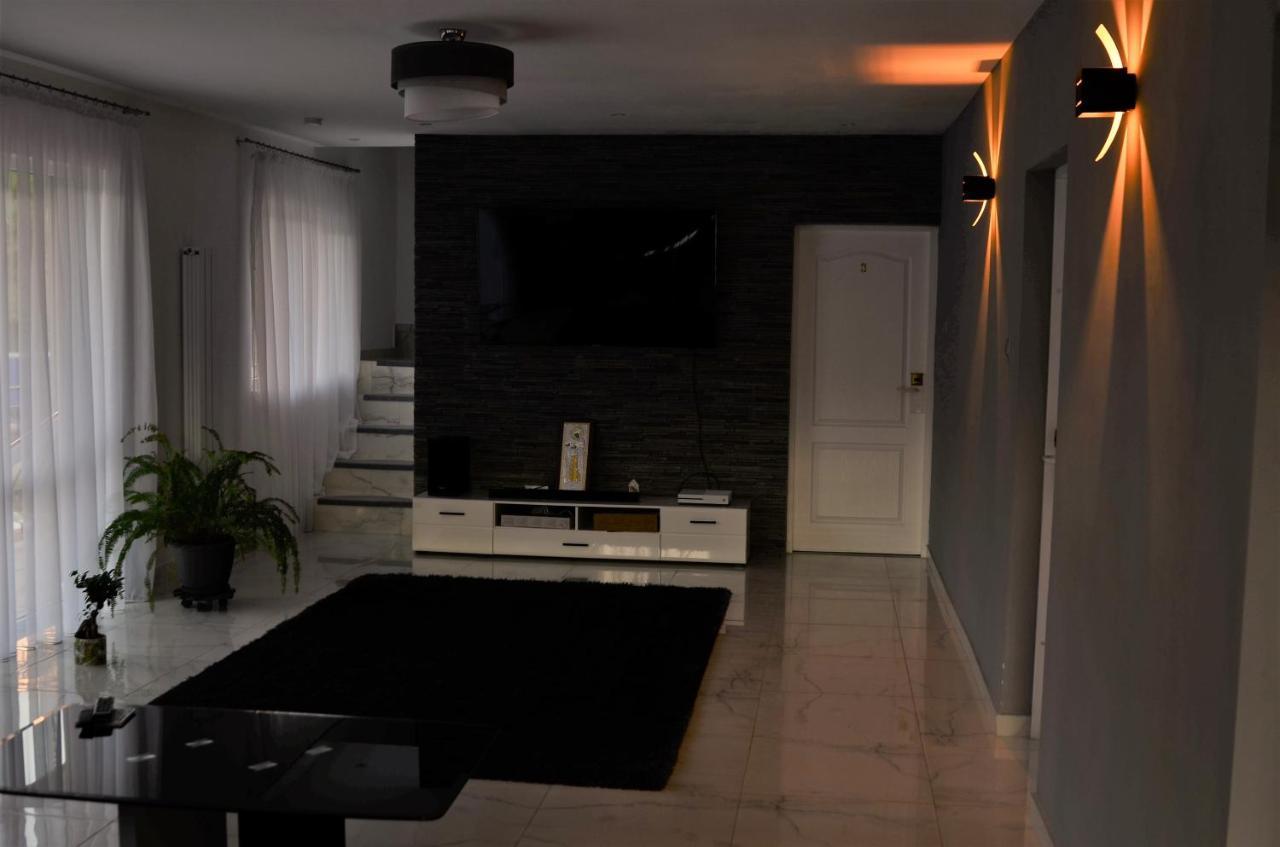 Ferienwohnung Casa Sonya Aninoasa Exterior foto
